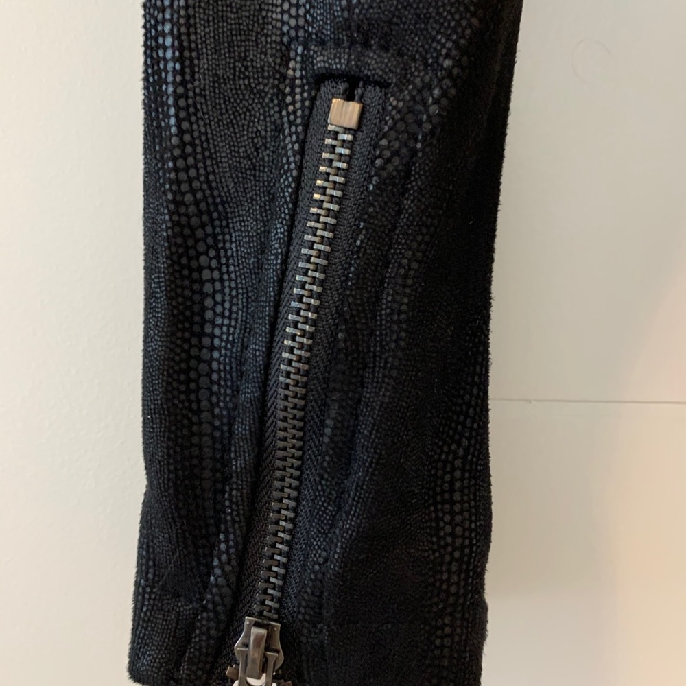 Leather Jacket - Picture 6 of 6